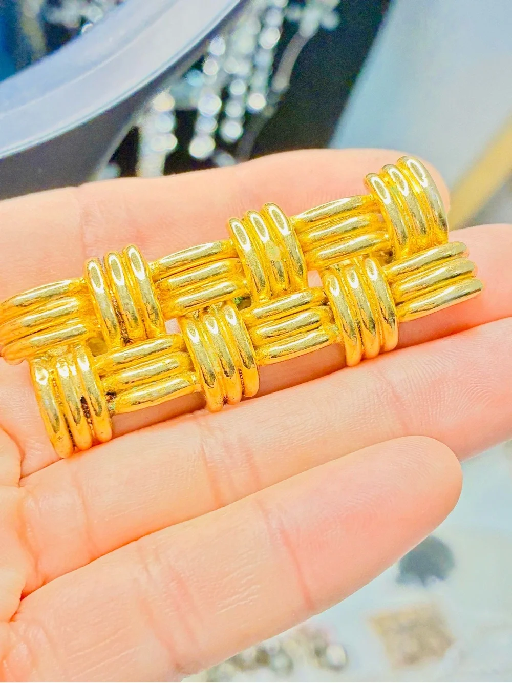 Source Unknown Gold Woven Link Bar Brooch